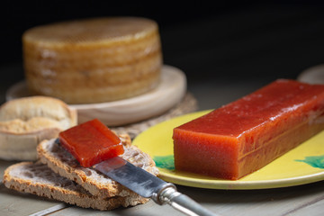 cheese with quincy cheese and slices of bread