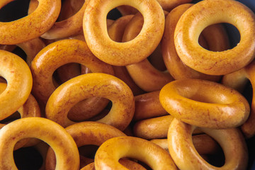 dry bread-ring texture