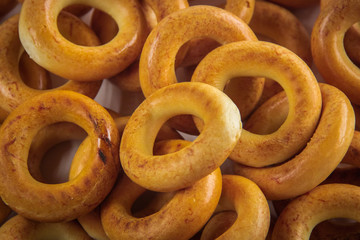 dry bread-ring texture