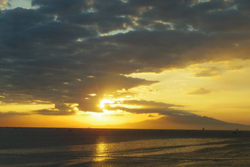 Fototapeta premium フィリピン マニラ湾の夕日 サンセット