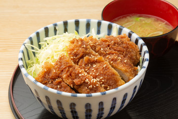ソースカツ丼