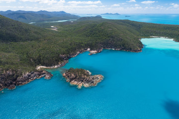 Luftaufnahme beim Helikopter-Rundflug über Whitsunday Island