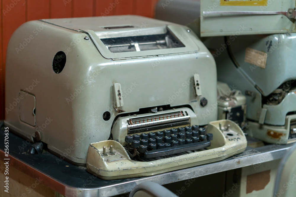 Fototapete Retro styled memorabilia typewriter used to create text documents of the 19th century