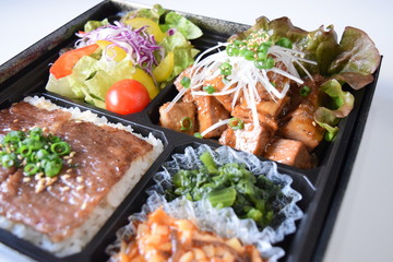高級弁当　高級豚　ハンバーグ　焼肉　弁当