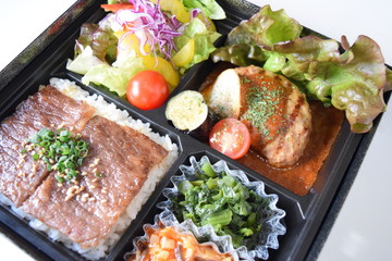 高級弁当　高級豚　ハンバーグ　焼肉　弁当