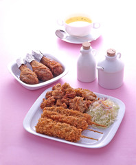 串かつ　ザンギ　フライドチキン