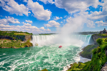 Famous waterfall, Niagara falls in Canada, Ontario - obrazy, fototapety, plakaty