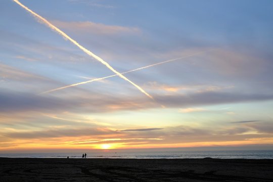 Sunset at the beach © Kurt