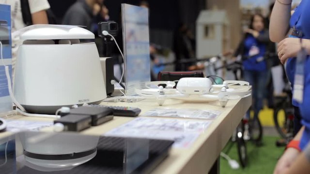 Sale of quadcopters in the store