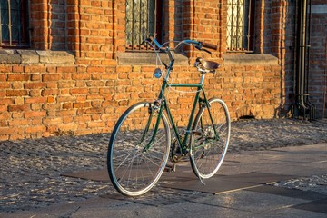 Fototapeta na wymiar Zabytkowy rower retro vintage