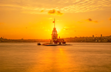 Fototapeta na wymiar Maiden Tower (kiz kulesi ) at sunset - istanbul, Turkey