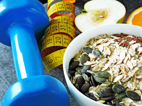 https://www.shutterstock.com/ru/image-photo/fitness-food-concept-oatmeal-fruits-nuts-1121284241?src=7Y4s2nzaxkuFZJ9DqpHlzw-1-41