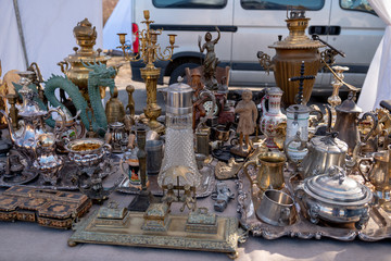 Assorted vintage items