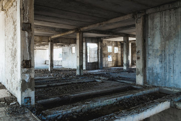 Fototapeta na wymiar Abandoned building unfinished concrete building