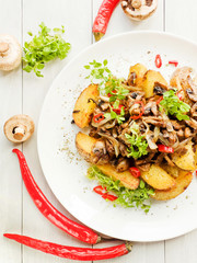 Potatoes with champignons