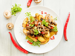 Potatoes with champignons