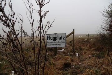 Warnschild Flugplatz Wasserkuppe