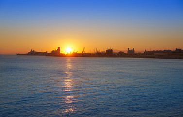 Naklejka premium Tarragona port sunset in Mediterranean