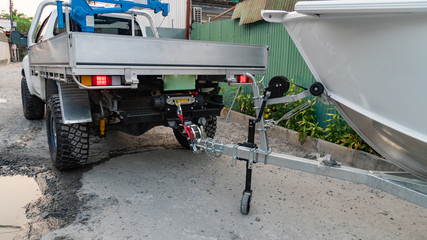 Aluminum boat head