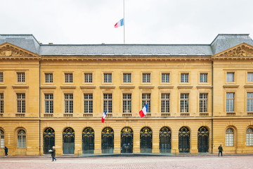Fototapeta na wymiar Metz, FRANCE - April 1, 2018: Flag of France in Metz, France