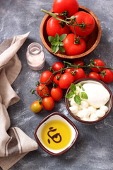 Mozzarella and cherry tomatoes 