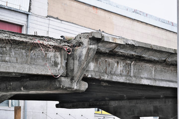 Dismantling of the old emergency bridge