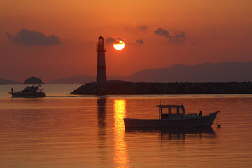 Fototapeta premium Seaside town of Turgutreis and spectacular sunsets