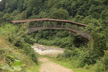 Fototapeta na wymiar Old wooden bridge.trabzon/turkey