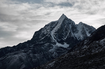 Fototapeta na wymiar huge Himalayan mountain with a glaciers in Nepal