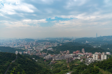 Fototapeta na wymiar View of Taipei City view from Window of Maokong Gondola,Taiwan.