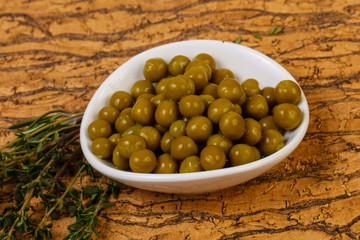 Marinated green peas