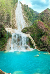 Fototapeta na wymiar Waterfall veil of bride, Chiflon Cascades, Chiapas, Mexico