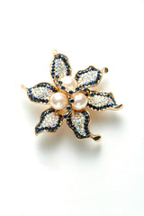 Pearl Clover Brooch