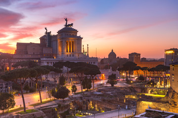 Fototapeta na wymiar Altar of the Fatherland at sunrise, Rome, Italy