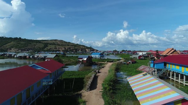Collection 4K Asie | Cambodge | Village de la r&eacute;gion de Siemreap vue du ciel