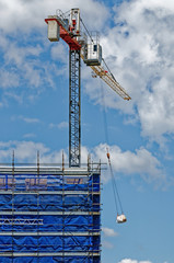 Crane Loading supplies. ne150. At 47 Beane St. Gosford. November 2018.