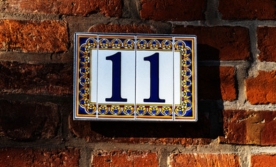 Hausnummer 11