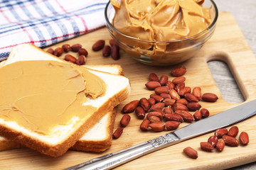 Sandwiches with peanut butter and peanuts