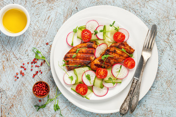 Chicken and fresh vegetable salad
