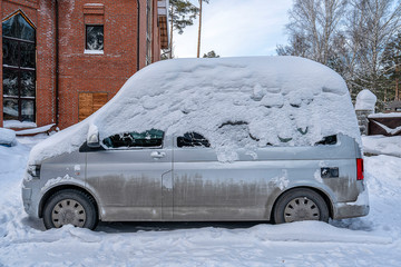 A car under the snow