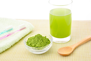 Oral care using green tea powder : Antibacterial effect of green tea catechin
