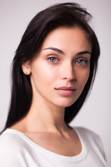 Fototapeta premium Beautiful brunette woman portrait