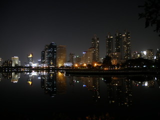 Fototapeta na wymiar Bangkok city at night