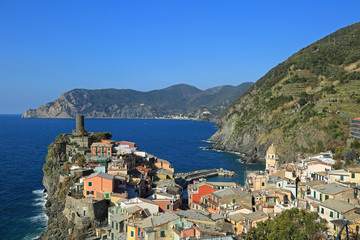 vernazza nella costiera ligure mar ligure la spezia