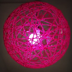 DIY Yarn hanging lamp, pink coloured an amazing peice for interior.