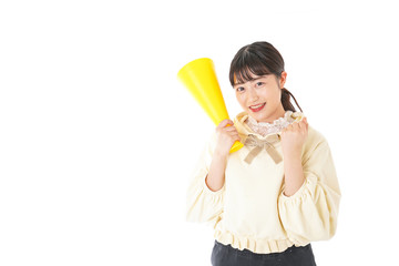 Obraz premium 応援をする若い女性