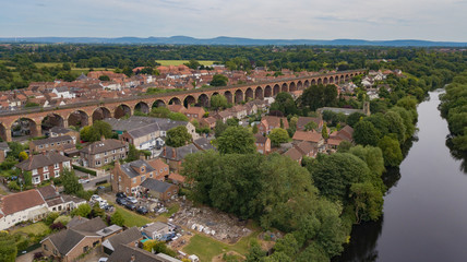 Obraz premium The historic market town of Yarm in North Yorkshire with its red brick railway viaduct