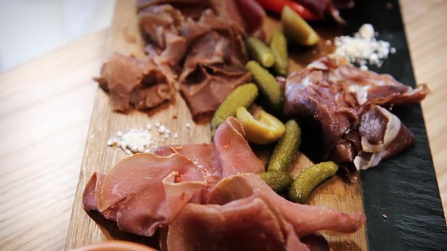 Sliced meat with vegetables