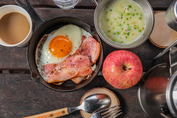 アウトドア料理　Outdoor lunch at the cottage