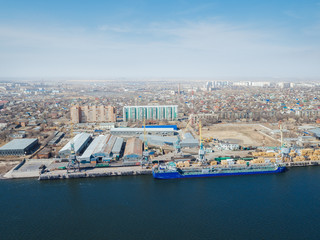 Fototapeta premium Shooting from the seaport quadrocopter